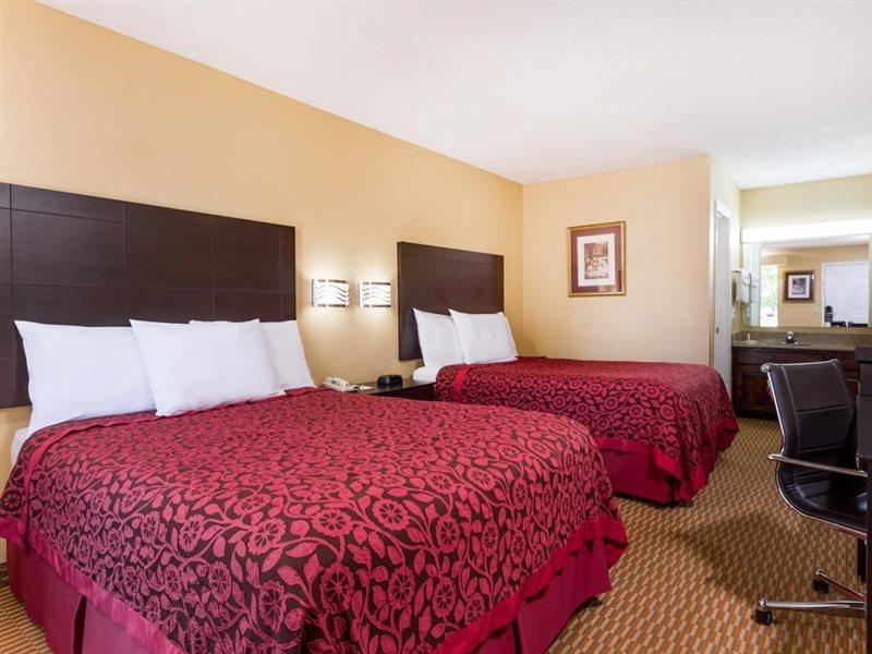 Hotel Days By Wyndham Simpsonville