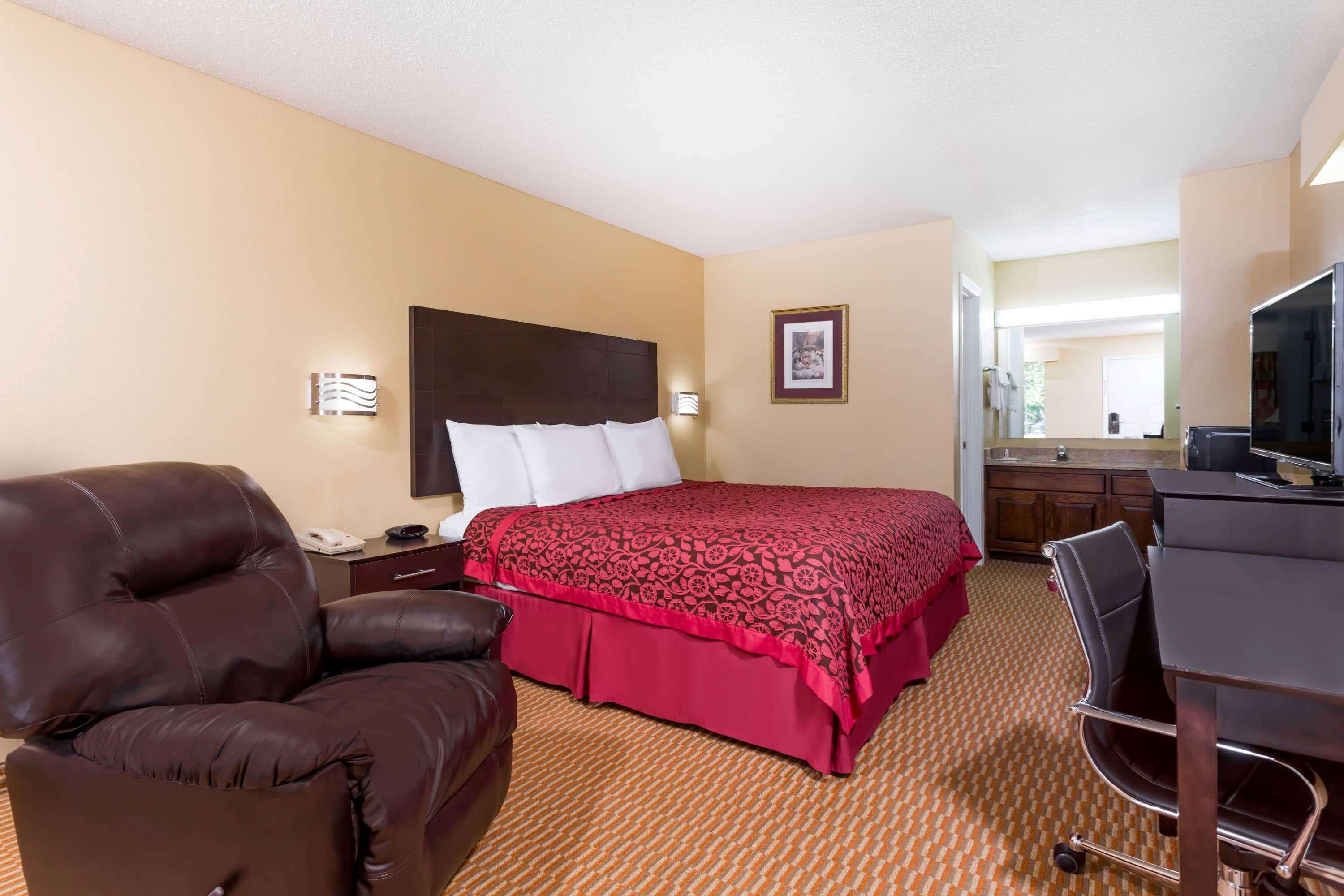 Days By Wyndham Hotel 2*